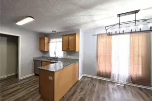 910 Foxhunt Ln, Fayetteville, NC 28314 - Photo 12