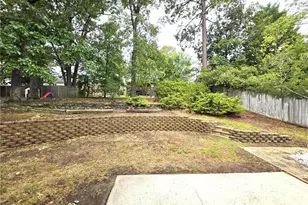 910 Foxhunt Ln, Fayetteville, NC 28314 - Photo 34