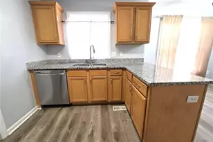 910 Foxhunt Ln, Fayetteville, NC 28314 - Photo 14