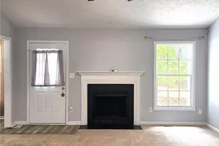 910 Foxhunt Ln, Fayetteville, NC 28314 - Photo 8