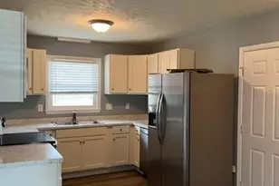 301 Rail Fence Ct, Fayetteville, NC 28314 - Photo 2