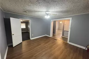 911 Henderson Ave, Fayetteville, NC 28301 - Photo 12