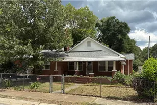 911 Henderson Ave, Fayetteville, NC 28301 - Photo 2