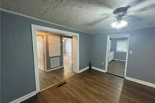 911 Henderson Ave, Fayetteville, NC 28301 - Photo 14