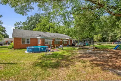 318 N Elm Street N, Maxton, NC 28364 - Photo 2