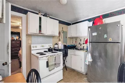 318 N Elm Street N, Maxton, NC 28364 - Photo 4