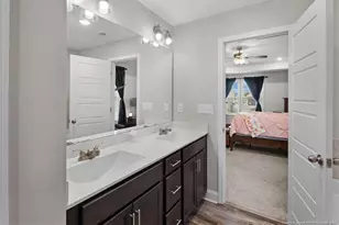 321 Glee St, Hope Mills, NC 28348 - Photo 36