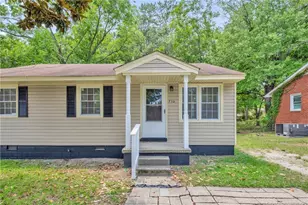 713 Commerce St, Fayetteville, NC 28305 - Photo 2
