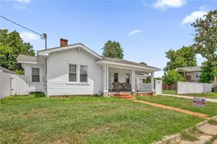 305 E 11th St, Lumberton, NC 28358 - Photo 4
