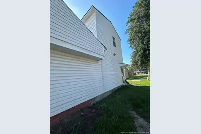305 E 11th Street, Lumberton, NC 28358 - Photo 6