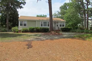 1010 Sandalwood Dr, Fayetteville, NC 28304 - Photo 2