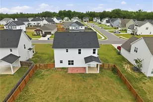 164 Leach Crk Dr, Raeford, NC 28376 - Photo 2
