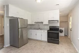 80 Lakeview Dr, Spring Lake, NC 28390 - Photo 10
