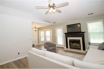 112 Raymond Street, Raeford, NC 28376 - Photo 6
