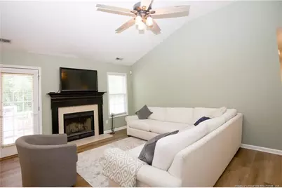 112 Raymond Street, Raeford, NC 28376 - Photo 4