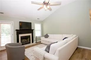 112 Raymond St, Raeford, NC 28376 - Photo 4
