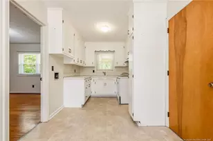 3220 Broadview Dr, Fayetteville, NC 28301 - Photo 8