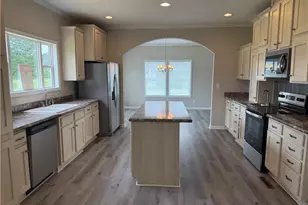 4107 Twisted Hickory Rd, Elizabethtown, NC 28337 - Photo 10