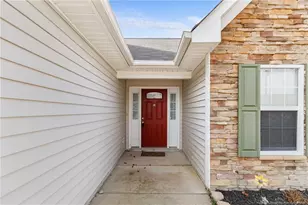 132 Ranier Dr, Raeford, NC 28376 - Photo 4
