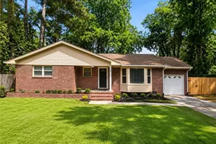 107 S 1st St, Maxton, NC 28364 - Photo 1