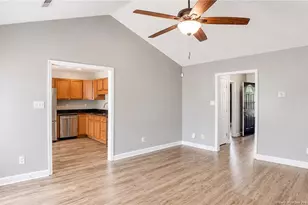 7787 Cottonwood Ave, Fayetteville, NC 28314 - Photo 14