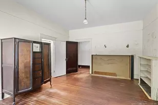 554 W Broad St, Saint Pauls, NC 28384 - Photo 36