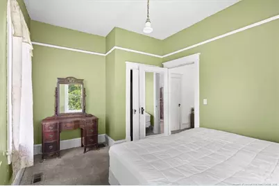 554 W Broad Street, Saint Pauls, NC 28384 - Photo 30