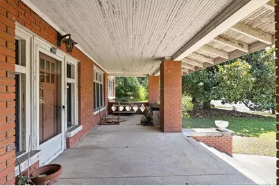 554 W Broad Street, Saint Pauls, NC 28384 - Photo 8