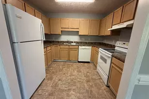 5190 Shoveler Ct, Fayetteville, NC 28303 - Photo 4