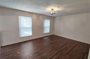 515 Farmview Dr, Fayetteville, NC 28311 - Photo 2
