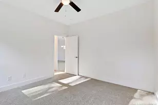 601 E Bay St, Dunn, NC 28334 - Photo 14