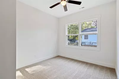 601 E Bay Street, Dunn, NC 28334 - Photo 18