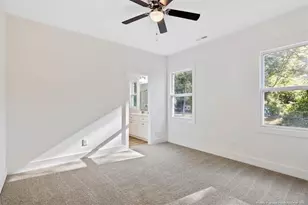 601 E Bay St, Dunn, NC 28334 - Photo 12