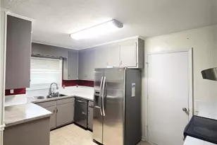 1512 Atwick Dr, Fayetteville, NC 28304 - Photo 2