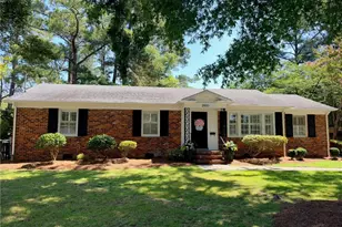 2610 Mirror Lake Dr, Fayetteville, NC 28303 - Photo 1