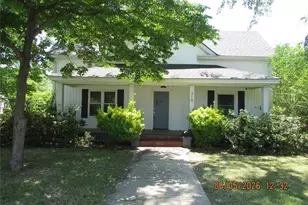 310 N McKay Ave, Dunn, NC 28334 - Photo 1