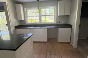 5114 Lake Valley Dr, Fayetteville, NC 28303 - Photo 2