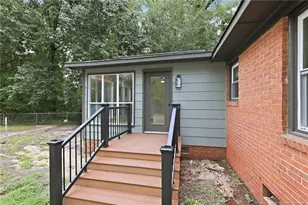 1934 Forest Hills Dr, Fayetteville, NC 28303 - Photo 32