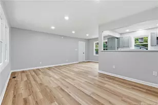 1934 Forest Hills Dr, Fayetteville, NC 28303 - Photo 12