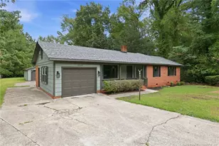 1934 Forest Hills Dr, Fayetteville, NC 28303 - Photo 2