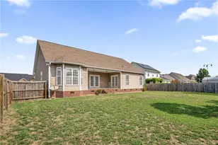 5817 Lady Way, Hope Mills, NC 28348 - Photo 32