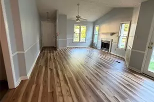3023 Copenhagen Dr, Fayetteville, NC 28301 - Photo 2