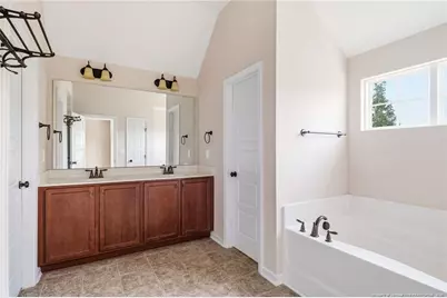 910 Highgrove Drive, Spring Lake, NC 28390 - Photo 32