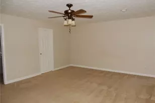 615 Lenoir Dr, Spring Lake, NC 28390 - Photo 14