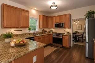8812 Valley Springs Pl, Raleigh, NC 27615 - Photo 8