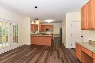 8812 Valley Springs Pl, Raleigh, NC 27615 - Photo 14