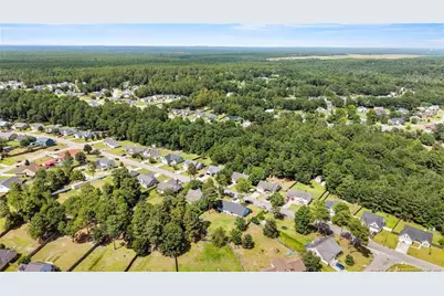207 Somerset Drive, Raeford, NC 28376 - Photo 8
