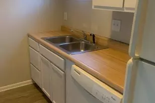 803 Applewood Ln, Fayetteville, NC 28303 - Photo 4