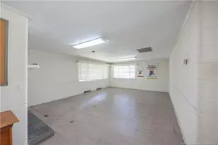 528 Fayetteville St, Newton Grove, NC 28366 - Photo 6