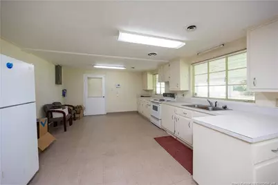528 Fayetteville Street, Newton Grove, NC 28366 - Photo 10